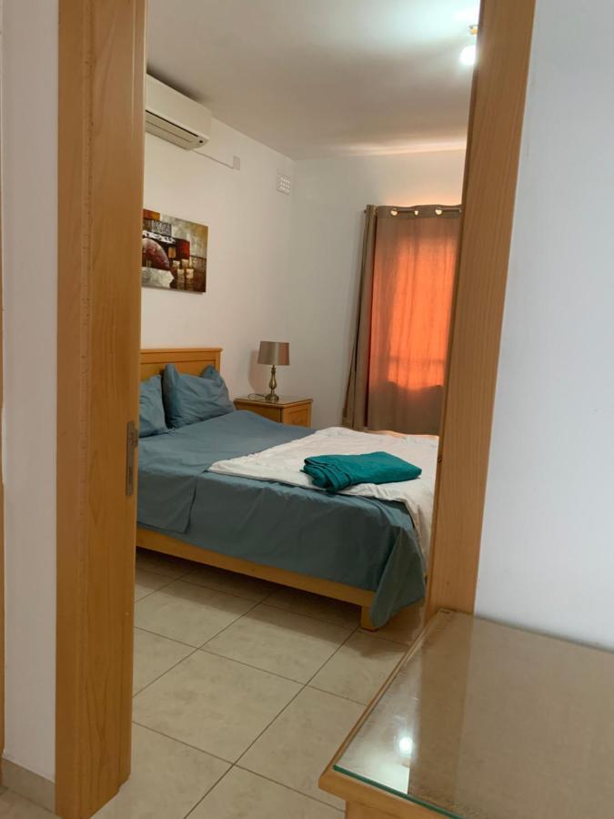 Paola Court Apartment เมลลิฮา ภายนอก รูปภาพ